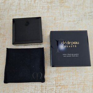 Cle De Peau Powder Blush Duo Case MU5